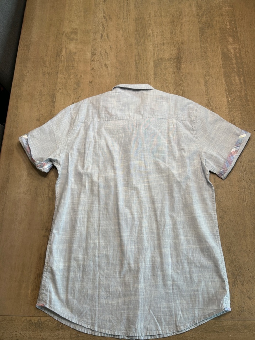 Light Blue Short-Sleeve Button-Down Shirt with Subtle Check Trim - Picture 7 of 8